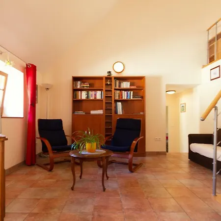 La Grange Semesterbostad